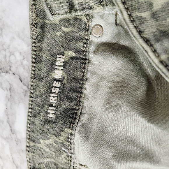 American Eagle Outfitters Olive Mini Skirt - Picture 3 of 7